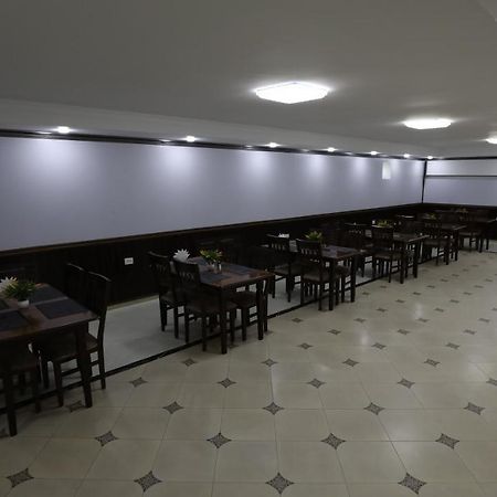 Sharq Hotel Urgench Exterior photo