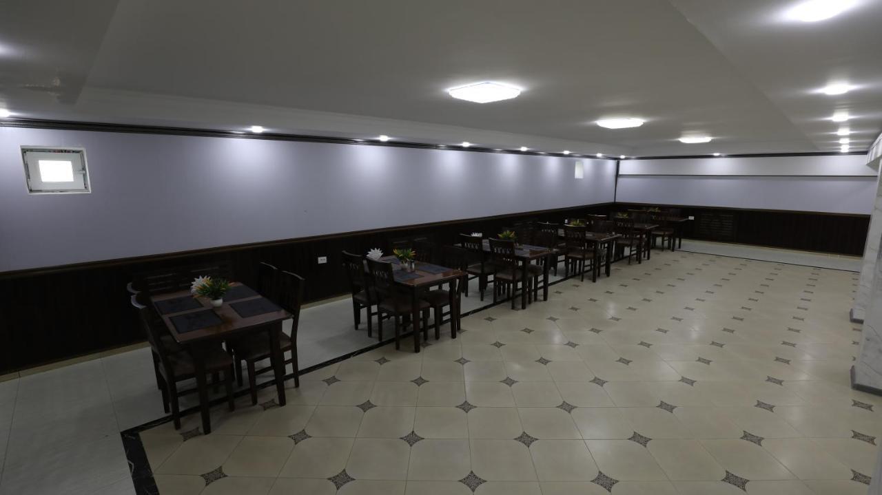 Sharq Hotel Urgench Exterior photo